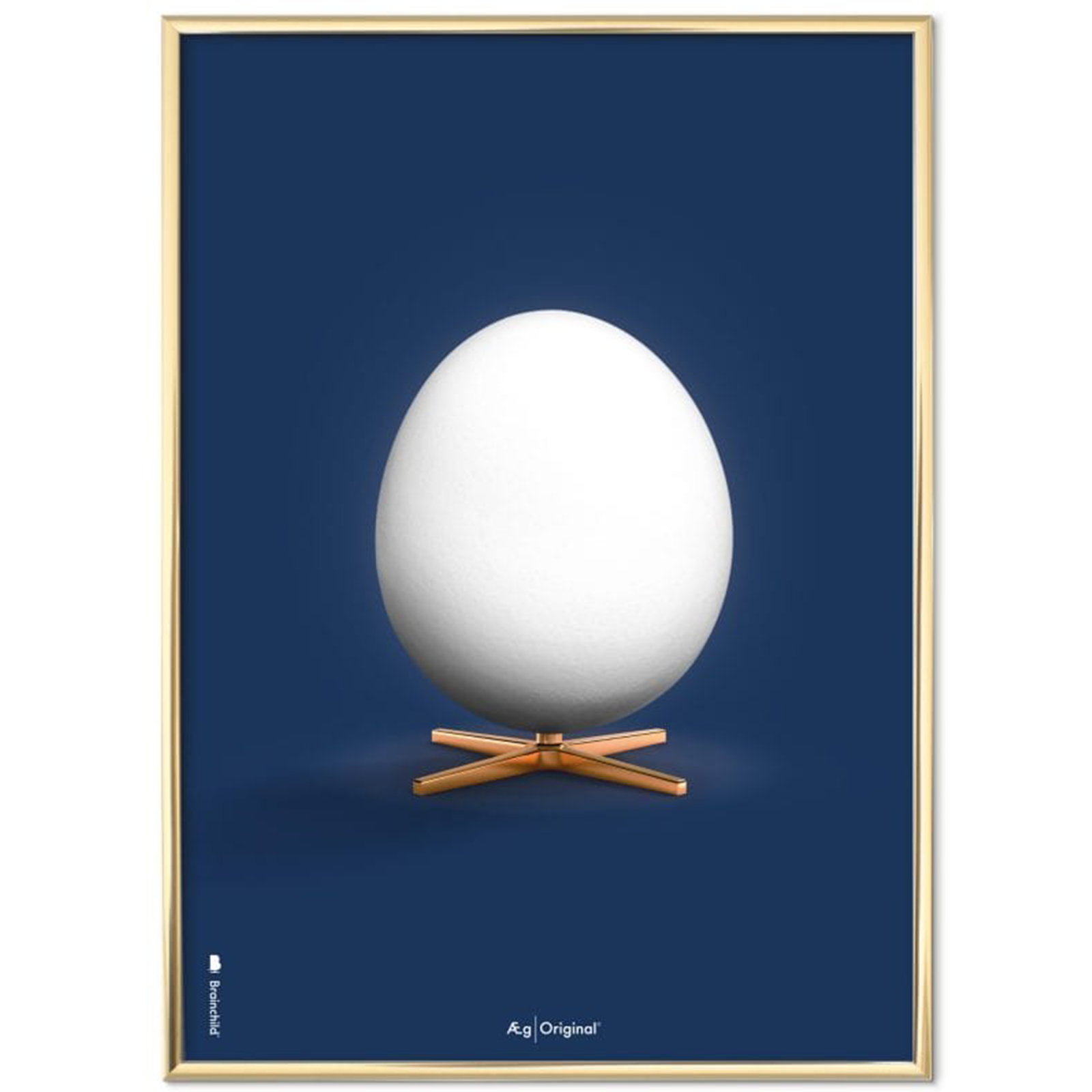 Se Plakat med Ægget - Mørkeblå Klassisk - 50x70 cm hos ModernHouse.dk