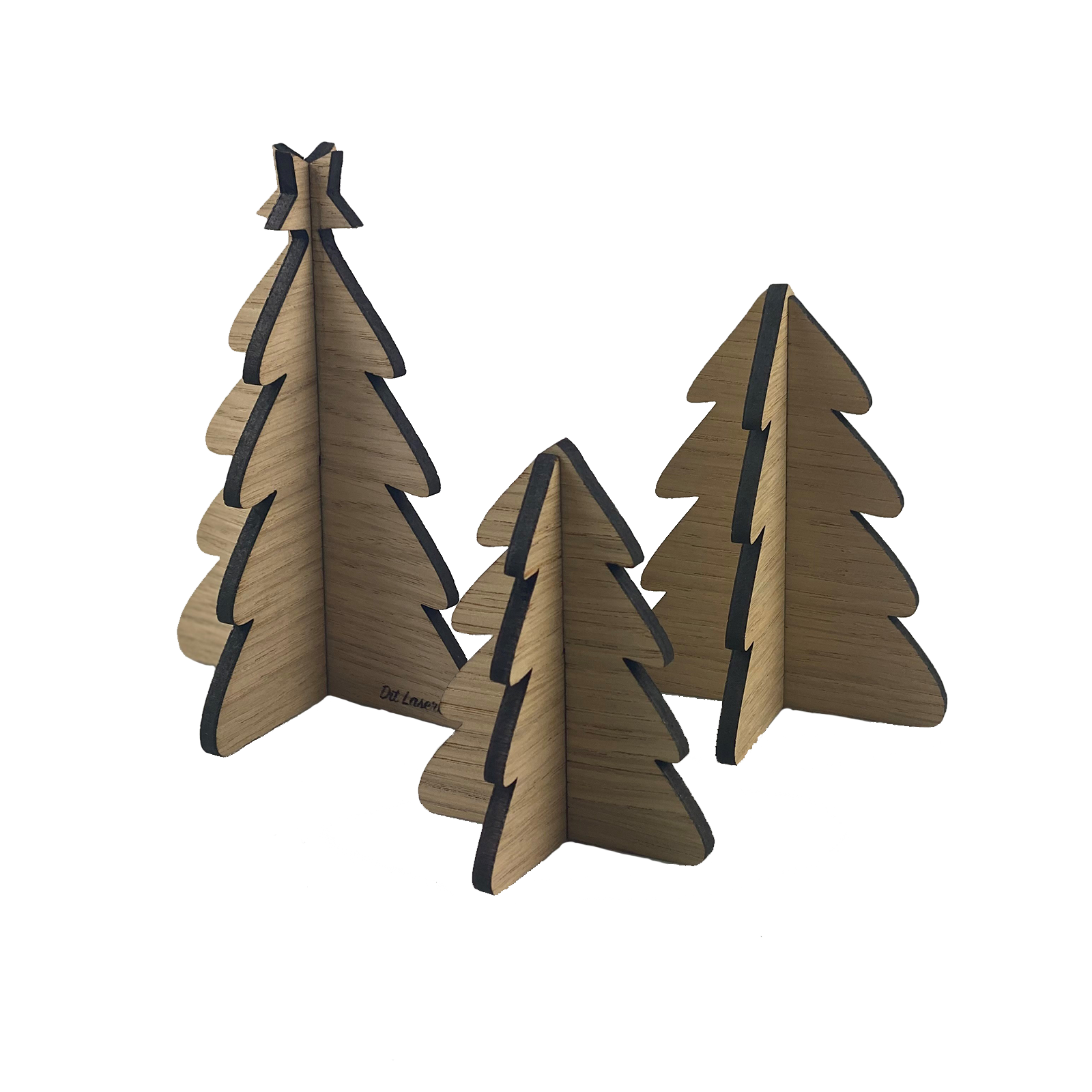 Se Juletræer i træ højder (sæt af 3) hos ModernHouse.dk
