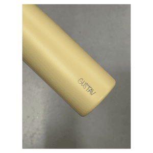 Drikkeflaske med navn dusty yellow - gratis gravering - AYA&IDA (1)