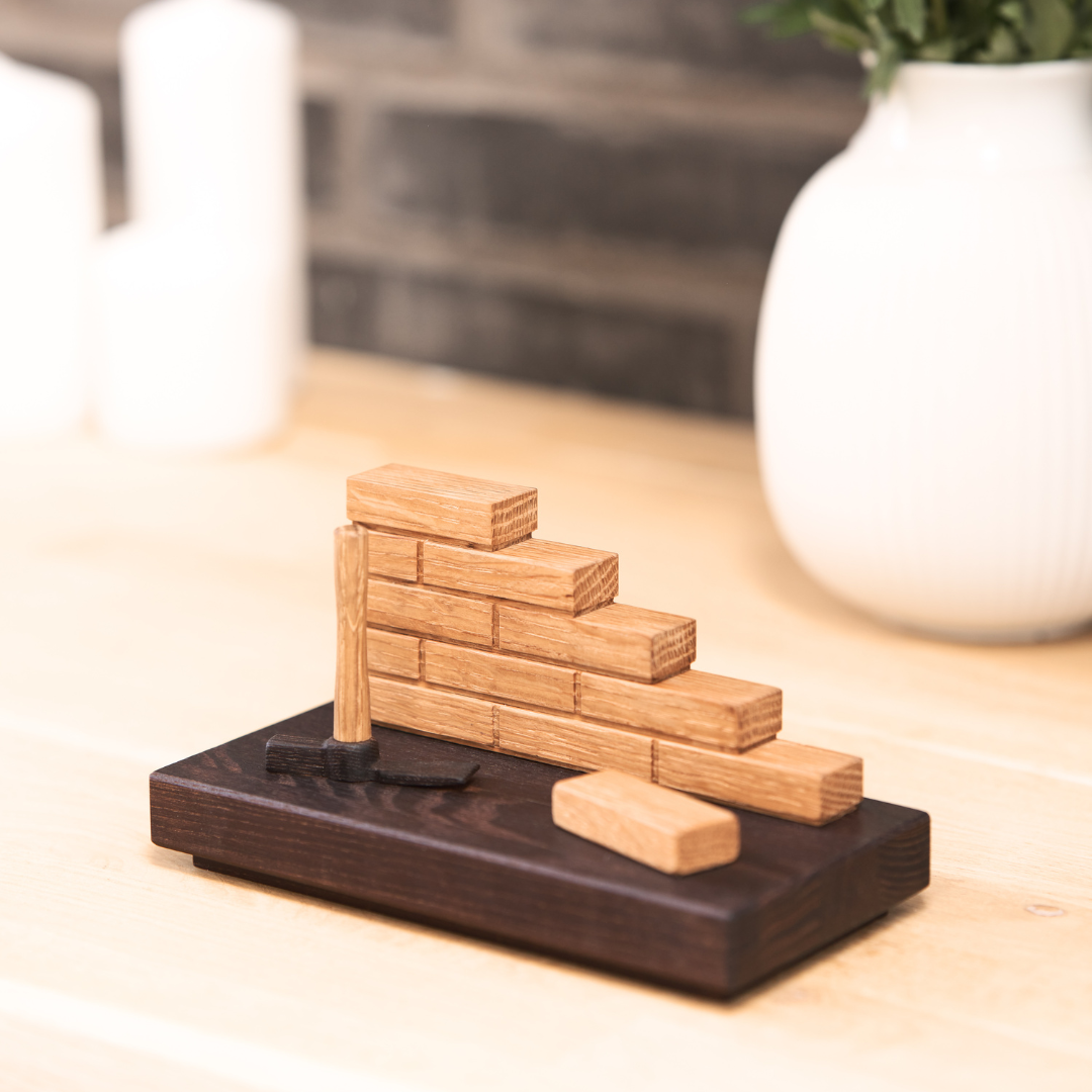 Maya Soele build - svendegaver - traefigurer - gaveide