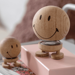 Hoptimist Smiley medium oak - figurer (1)