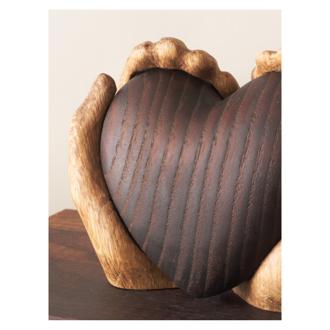 Maya Soele - Social- og Sundhedshjaelper - svendegaver - personlig gave med gravering