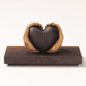 Maya Soele laerer - dimmisionsgave - gaveide - gratis gravering - personlig gave