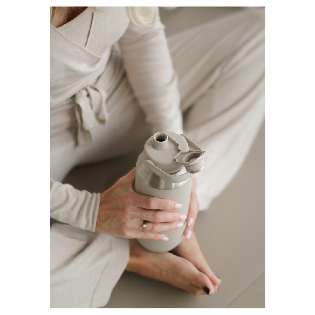 Sports Bottle 950 ml - Cream Beige - Aya & Ida (3)