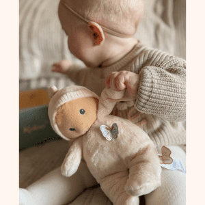 Kaloo - Baby Jasmine - stofdukke - daabsgave - barselsgave (3)