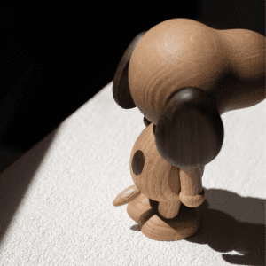 Peanut x Snoopy™ Smoked Oak Small - boyhood - traefigur - dansk design - gaveide