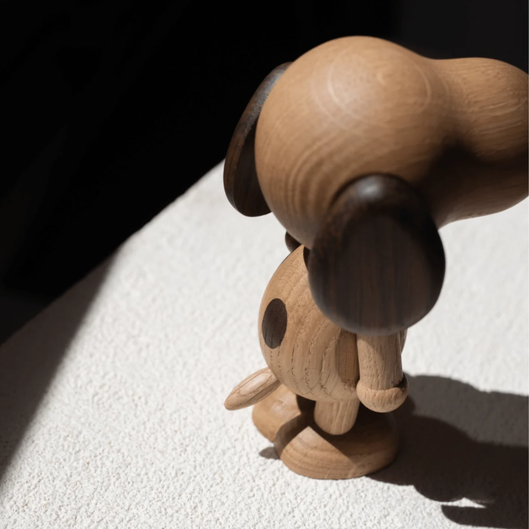 Peanut x Snoopy™ Smoked Oak Small - boyhood - traefigur - dansk design - gaveide