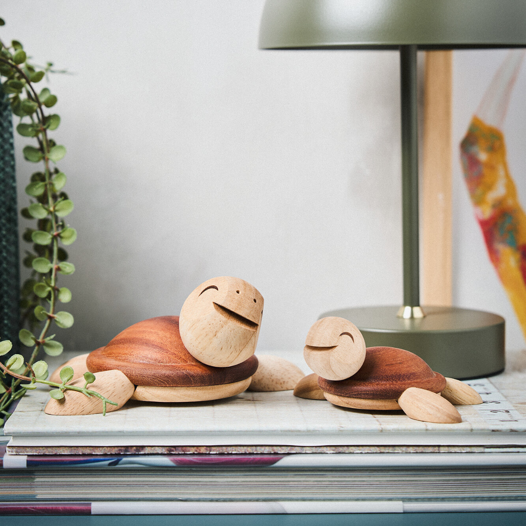Henry stor skildpadde - louise lille skildpadde - traefigurer - dyrefigurer - under the sea - fablewood - dansk design